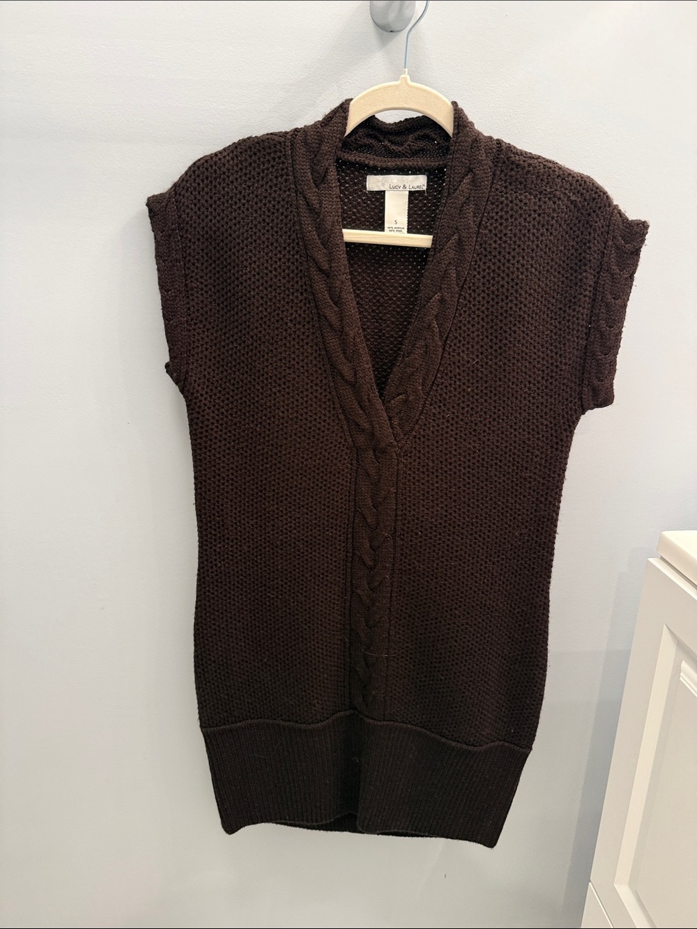Lucy & Laurel Dark Brown Cable Knit V-Neck Sleeveless Sweater Dress